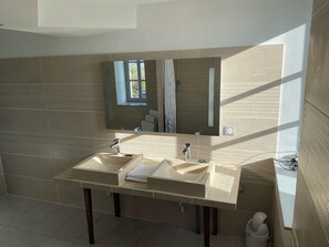 Assecador de cabells i tovalloles 