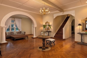 Lobby - Mount Frenion Manor by Seven Angels  (Peradeniya)