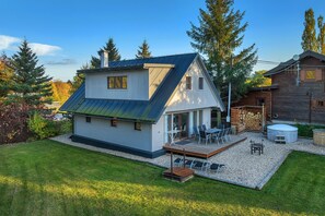 Villa | Exterior