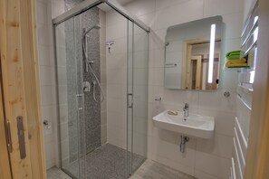 Villa | Bathroom