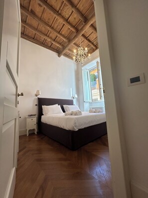 1 chambre, fer et planche à repasser, Wi-Fi gratuit, draps fournis