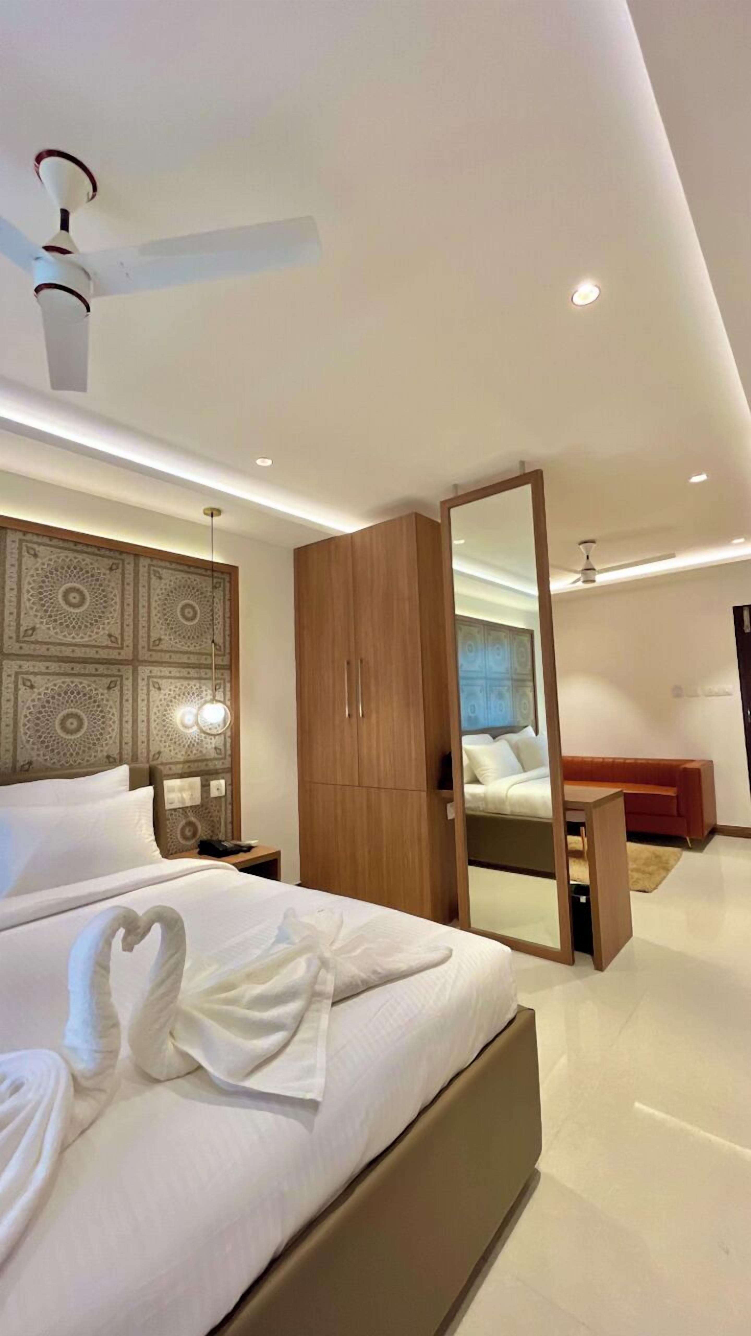 Superior Double Room | Soundproofing, iron/ironing board, free WiFi, bed sheets