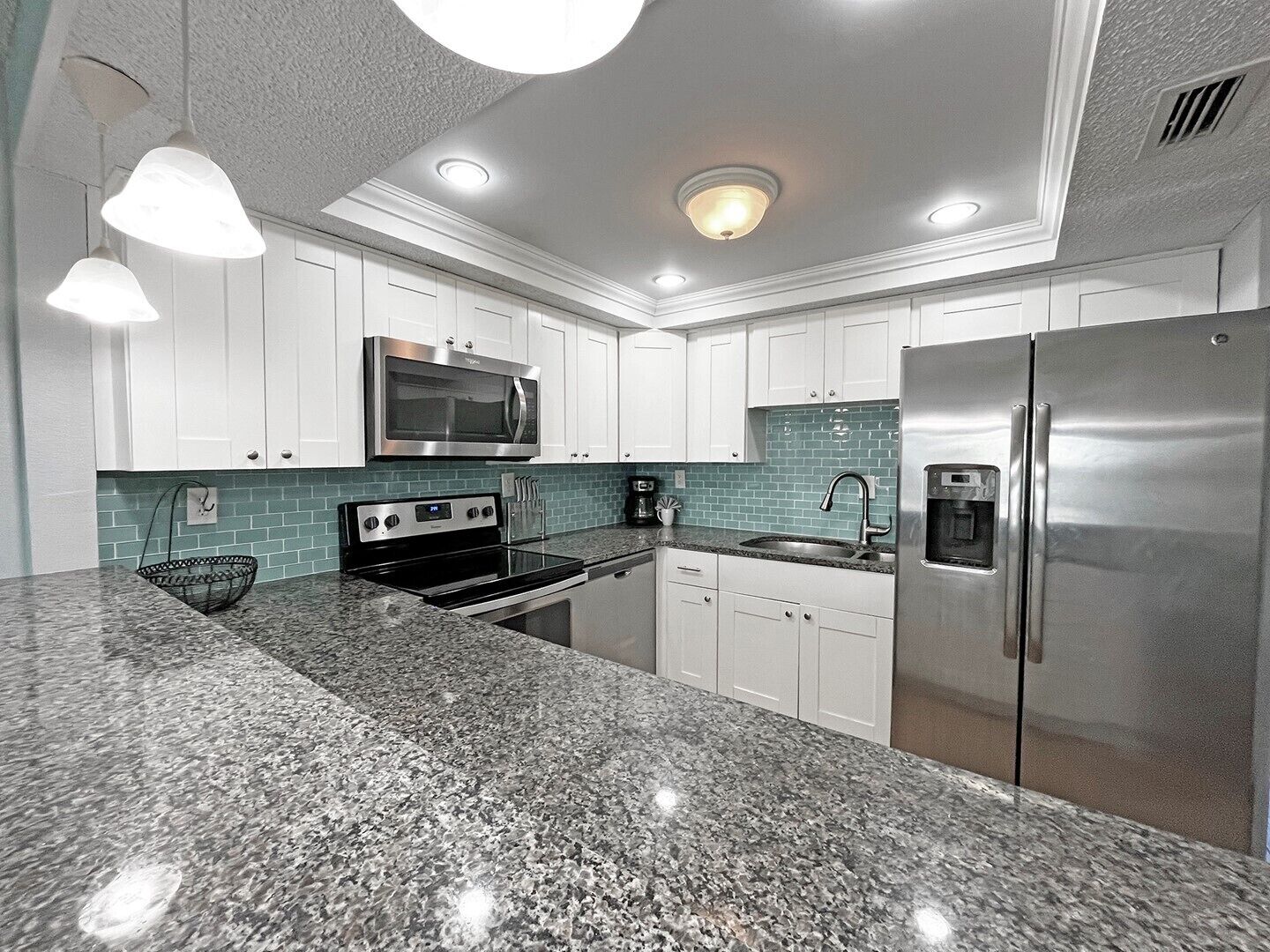 ثلاجة، ميكروويف، فرن، غسالة أطباق