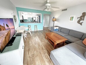 Smart TV - Pelican Inlet B111-Pet Friendly & Boat Parking (St. Augustine)