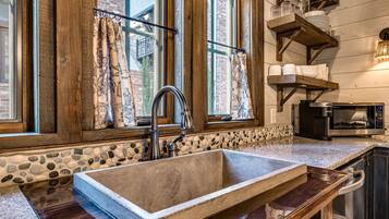 Fridge, microwave, coffee/tea maker, toaster