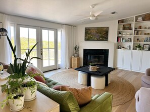 TV, fireplace, video games, stereo - Fox Creek Cottage - Hill Country Retreat with Pool (Johnson City)