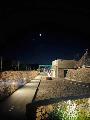 Property grounds - Villa with Private Pool (Puglia)