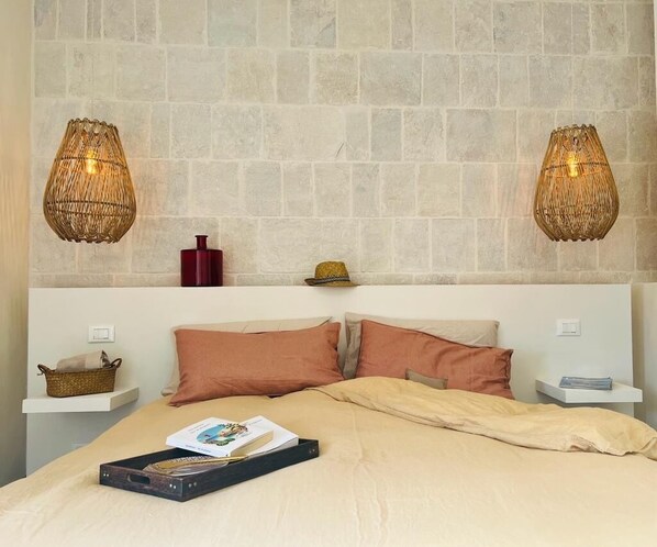 2 soveværelser, skrivebord, strygejern/strygebræt, weekendseng