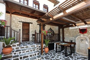 Façana frontal de l'allotjament