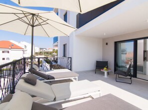 Exterior - Luxury Stay With Swimming Pool and Prime Location in Trogir (Okrug)