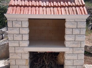 Fireplace - Perfect Getaway Near Korčulas Scenic Sights and Beaches (Korcula)