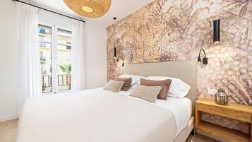 Deluxe Apartment, Sea View | 3 bedrooms, premium bedding, down comforters, iron/ironing board