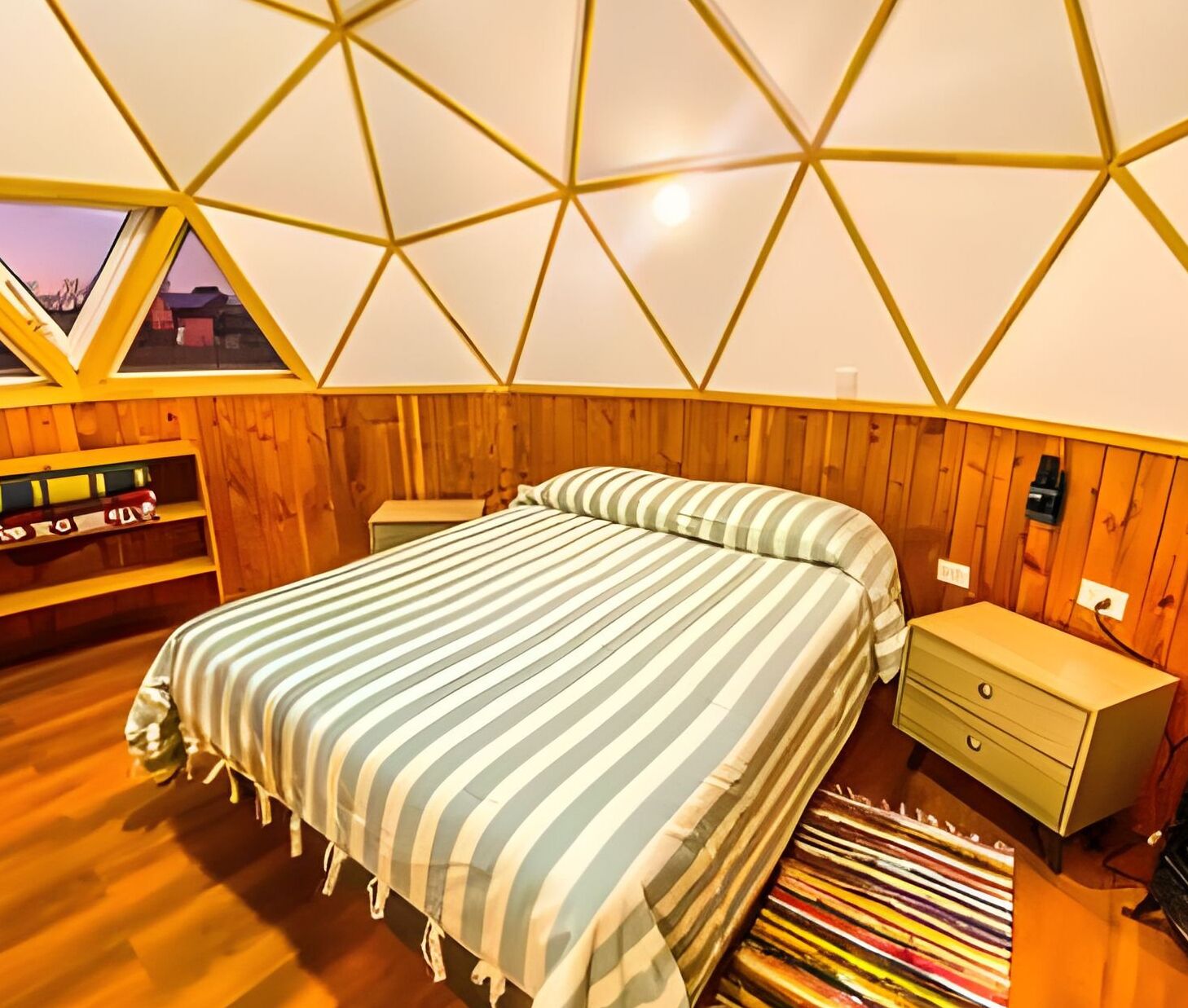 Cabin | Free WiFi