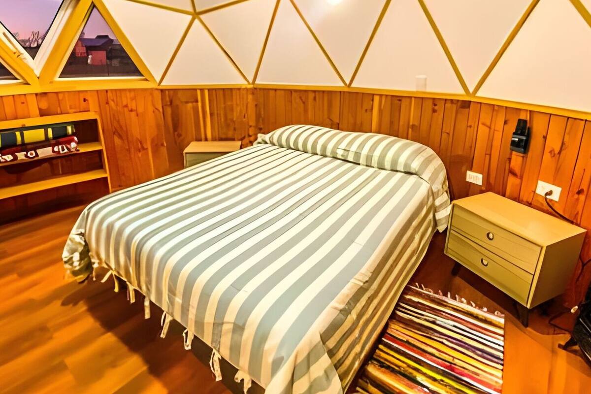 Cabin | Free WiFi
