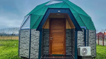 Classic Cabin | Exterior