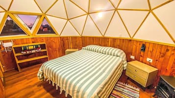 Cabin | Free WiFi