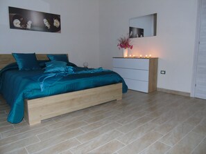 3 bedrooms, bed sheets - Rent house prince of the rose (Marsala)