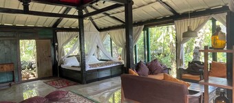 Villa EcoForest Haven 5EyesFarm