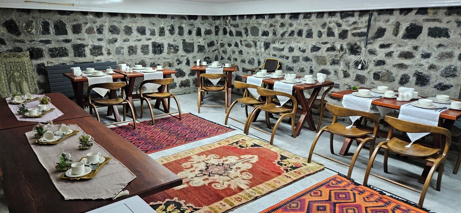 Free daily local cuisine breakfast 