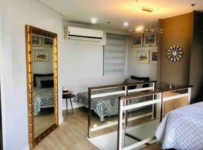 1 habitación, tabla de planchar con plancha, wifi y ropa de cama 