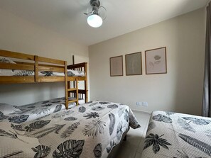 2 sovrum, strykjärn/strykbräda, resesäng och gratis wi-fi