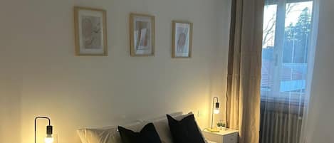 1 bedroom, desk, bed sheets