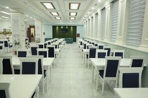 Petit déjeuner buffet compris tous les jours