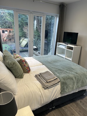 Free WiFi - The Coniston Rooms (Kings Langley)