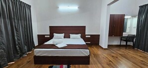 Deluxe Single Room, Garden View