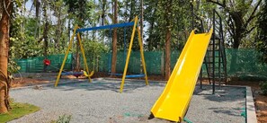 Children’s play area – outdoor