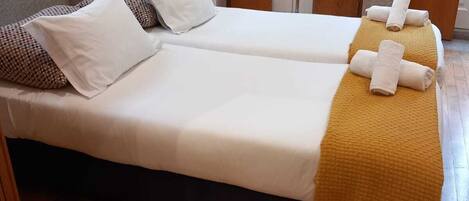 2 室のベッドルーム、WiFi、ベッドシーツ