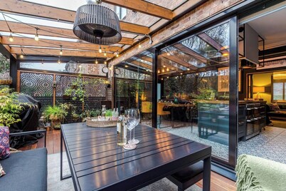 Unique Luxury Home in Northenden/8 guestsUrban Oasis