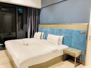 Select Comfort beds, in-room safe, soundproofing, iron/ironing board