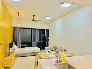 Luxury Apartment, 2 Bedrooms, City View | Living area - The Urban Haven at Star Suite KLCC (Kuala Lumpur)