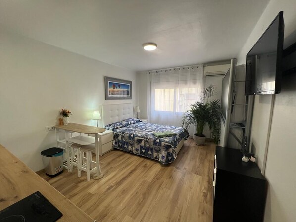 1 soverom, strykejern/-brett, wi-fi (inkludert) og sengetøy