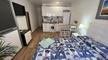 1 bedroom, iron/ironing board, free WiFi, bed sheets