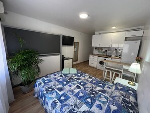 1 soverom, strykejern/-brett, wi-fi (inkludert) og sengetøy