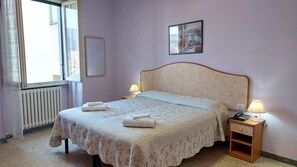 Desk, free WiFi - Hotel Etrusco (Sesto Fiorentino)
