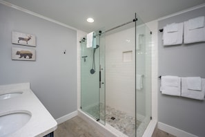 Shower, towels