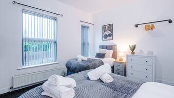 3 bedrooms, Internet