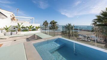 Deluxe House, Sea View | Terrace/patio