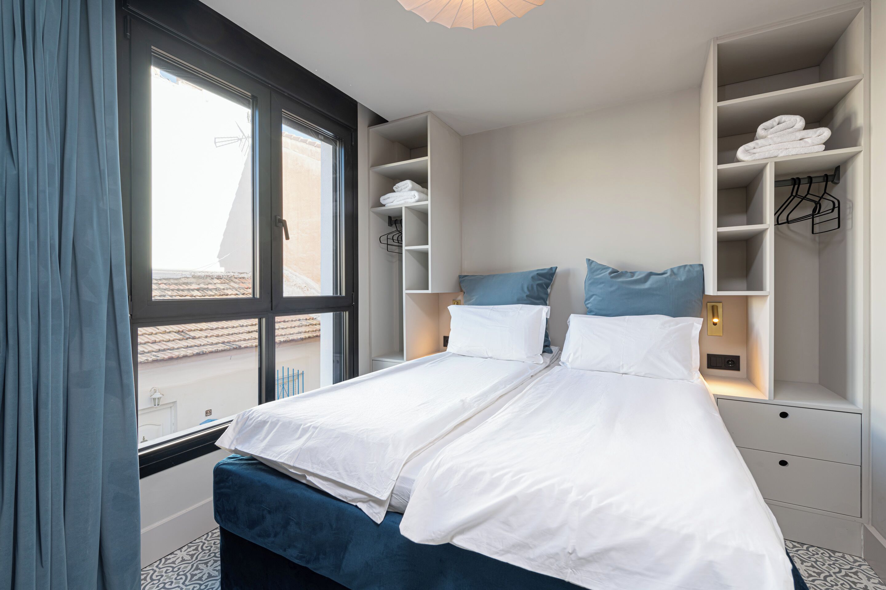 Deluxe House, Sea View | 5 bedrooms, premium bedding, down duvets, individually decorated