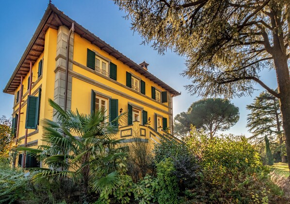 Exterior - *Elegant Villa*with Private Park-10 min from LUCCA (Capannori)