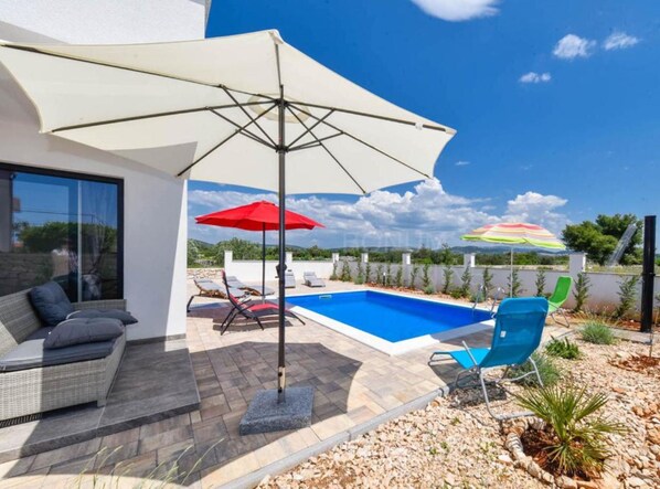 Villa (Four Bedroom Villa with Pool) | Exterior