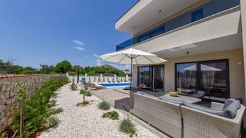 Villa (Four Bedroom Villa with Pool) | Exterior
