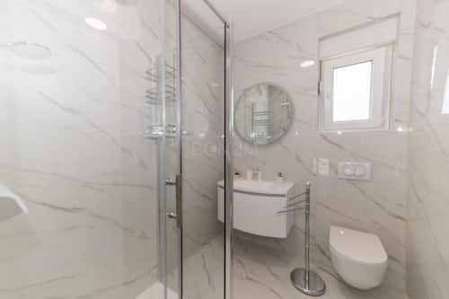 Villa (Four Bedroom Villa with Pool) | Bathroom | Shower, towels