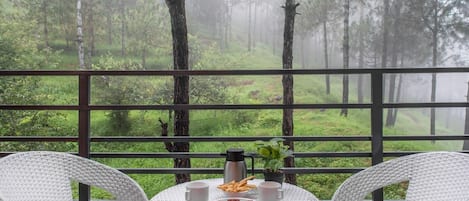 Luxury Apartment, Balcony, Hill View | Terrace/patio