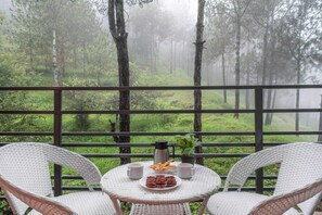 Terrace/patio - Kasauli hill Crest (Kasauli)