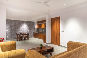 Living area - Kasauli hill Crest (Kasauli)