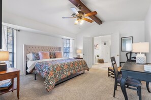 3 sovrum, skrivbord, wi-fi och sängkläder